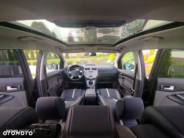 Ford Kuga 2.0 TDCi 4x4 Titanium - 9