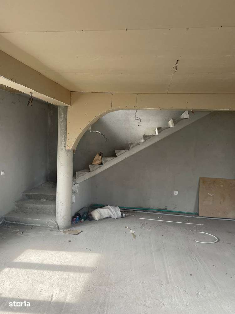 Casa de vanzare, Poroschia, in constructie avansata-3