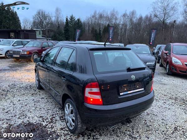 Skoda Fabia 2.0 Sportline - 11