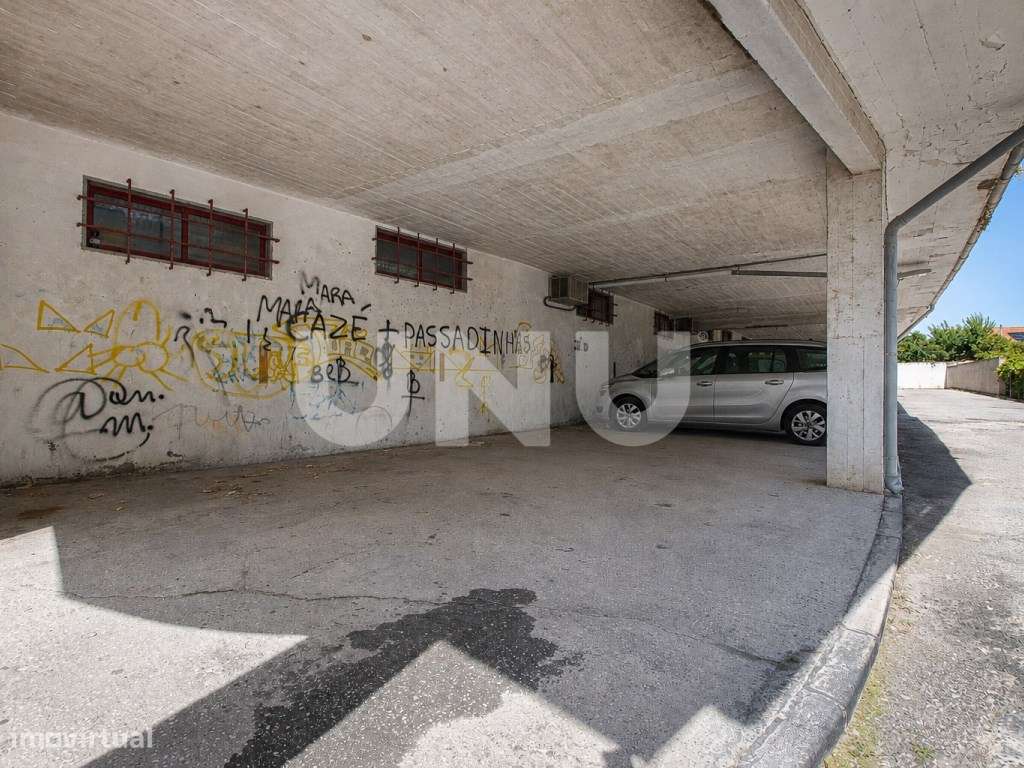 Apartamento T3, com terraço e lugar de estacionamento, no centro da...-26