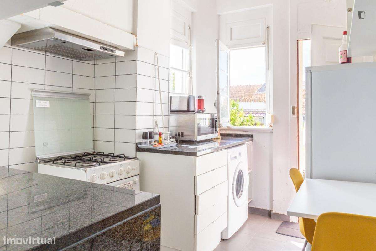 Quarto - localizado em Arroios Lisbon - Grande imagem: 2/6