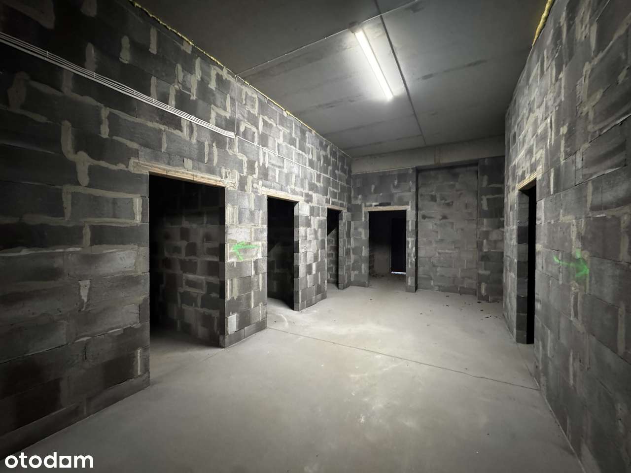 Lokal usługowo-gastronomiczny | 137,36 m2 | stan deweloperski-4