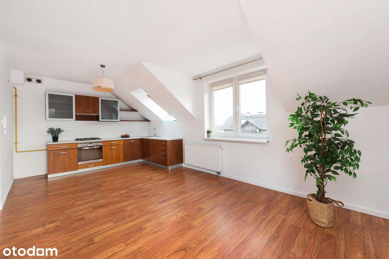 Sprzedam 4-pokojowe mieszkanie dwupoziomowe – Myślenice-0