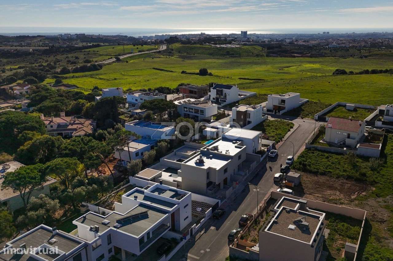 Moradia T3 c/garagem e piscina aquecida, a 15 mins de Lisboa / Cascais-4