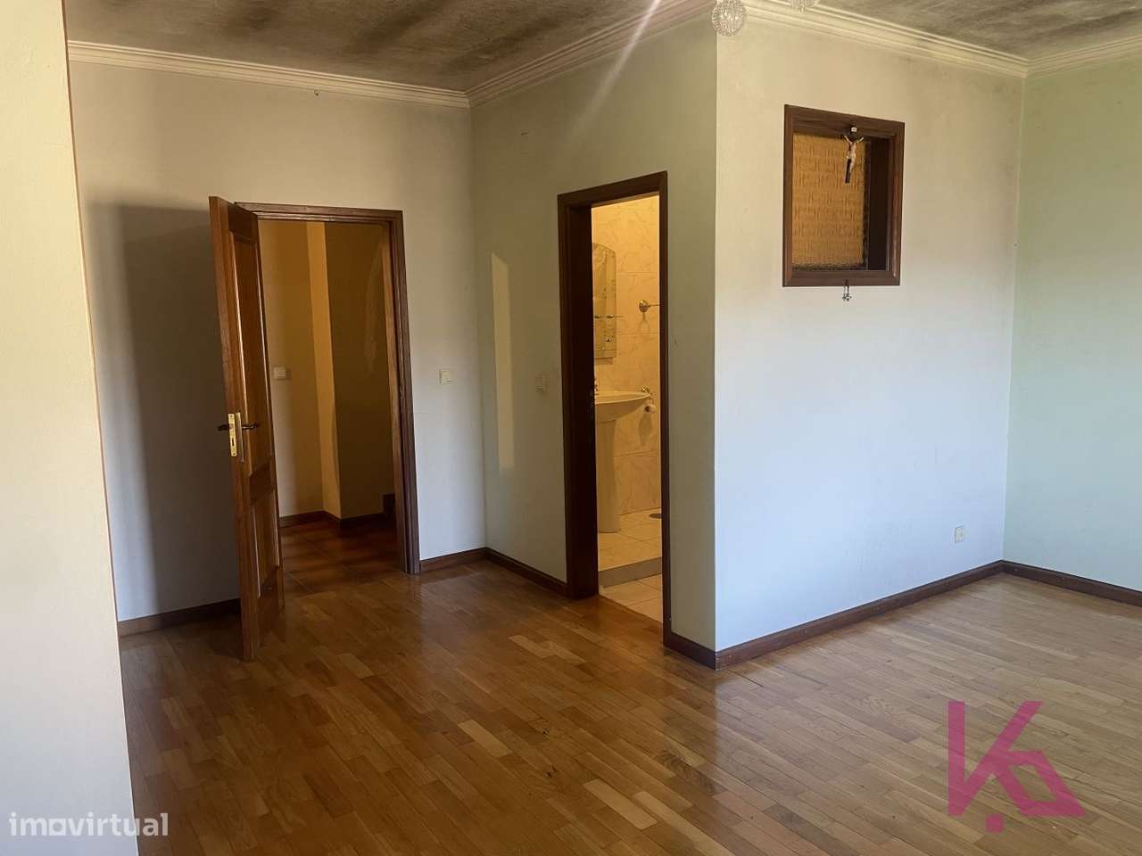 MORADIA T4 com Armazém-13