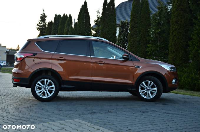 Ford Kuga 1.5 EcoBoost 2x4 Titanium - 25