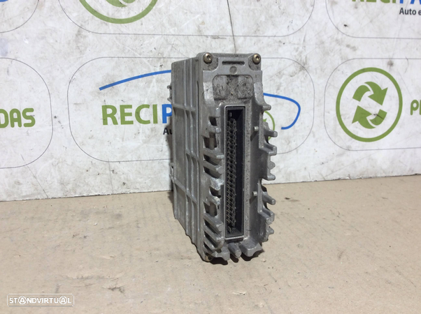 Centralina Motor Seat Toledo 1.6 Gasolina   8A0907311 - 2