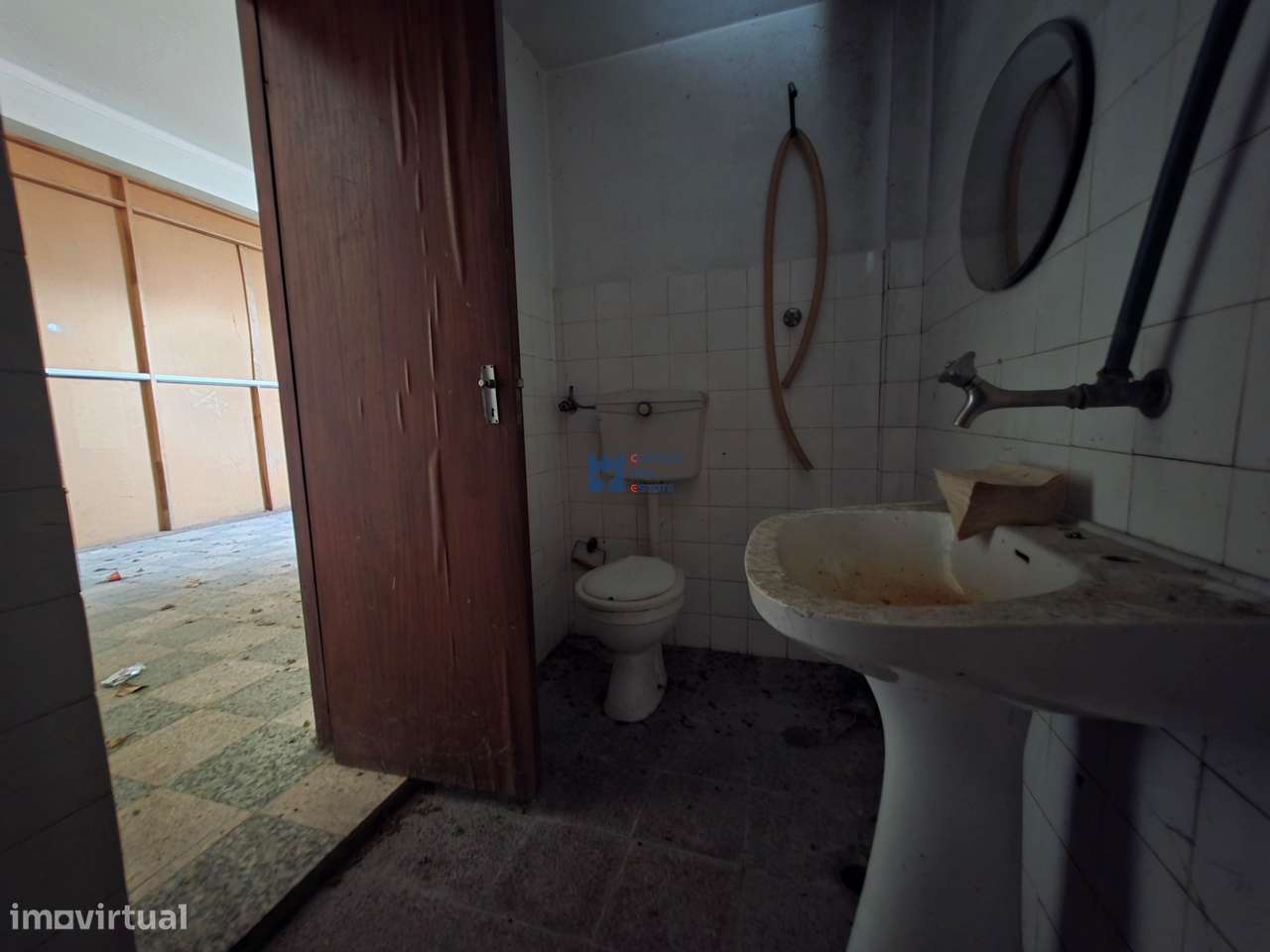 Lojas para comércio/habitação em Ourém-15