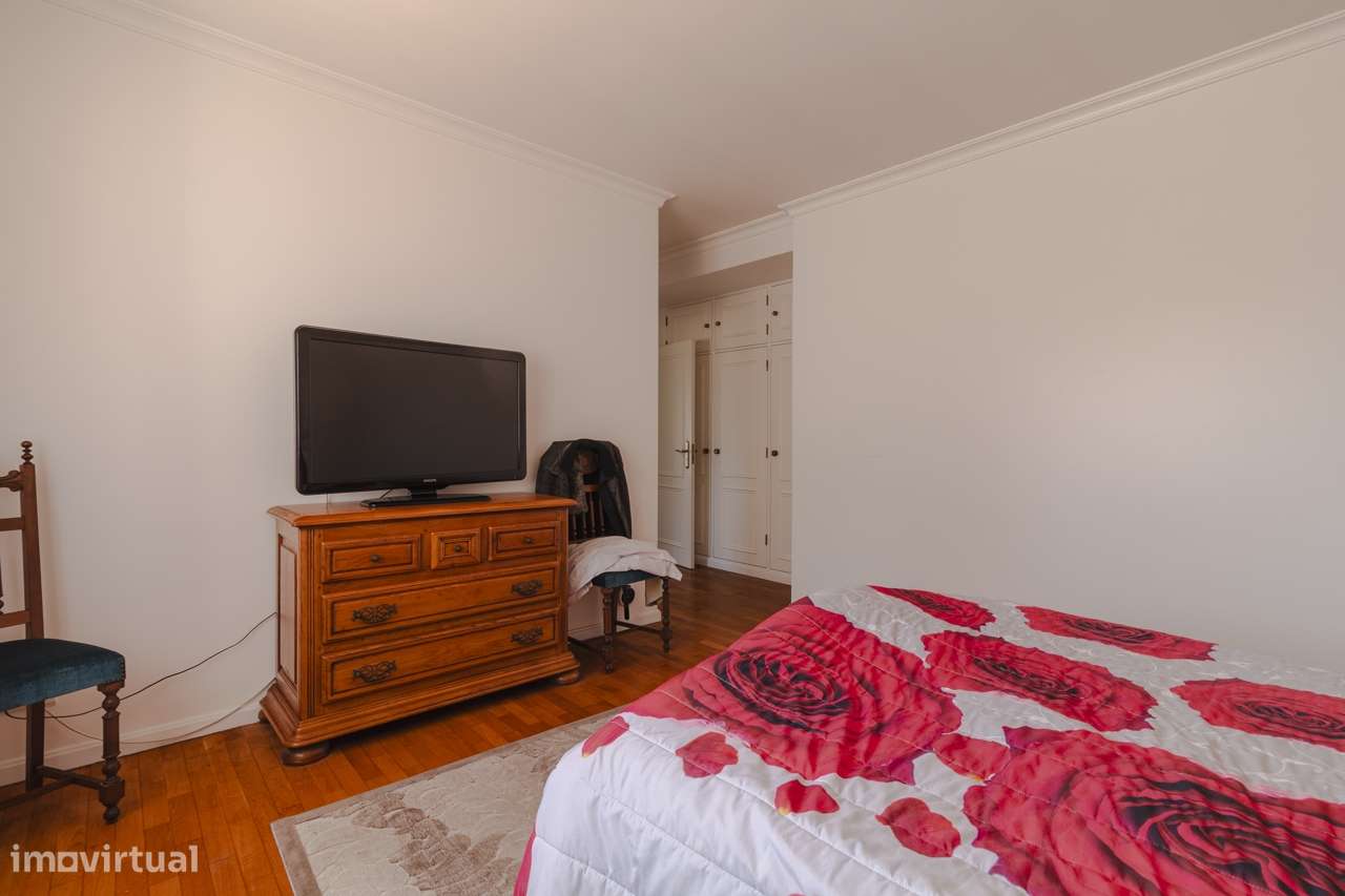 Moradia Isolada T4 / Casal de Matos / Leiria-15