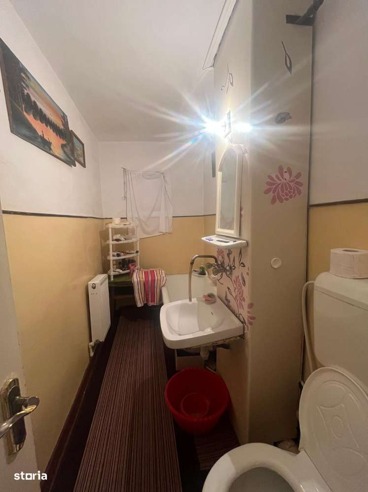 Apartament trei camere - Zona Școala nr. 10 - etaj 2 - Imagine principală: 5/7