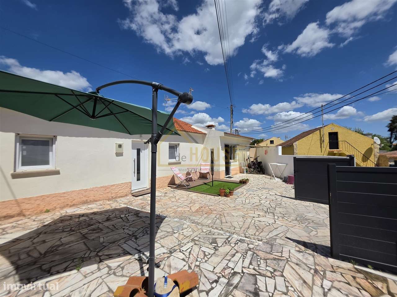 Moradia Térrea T3+1 com Espaço Exterior-20