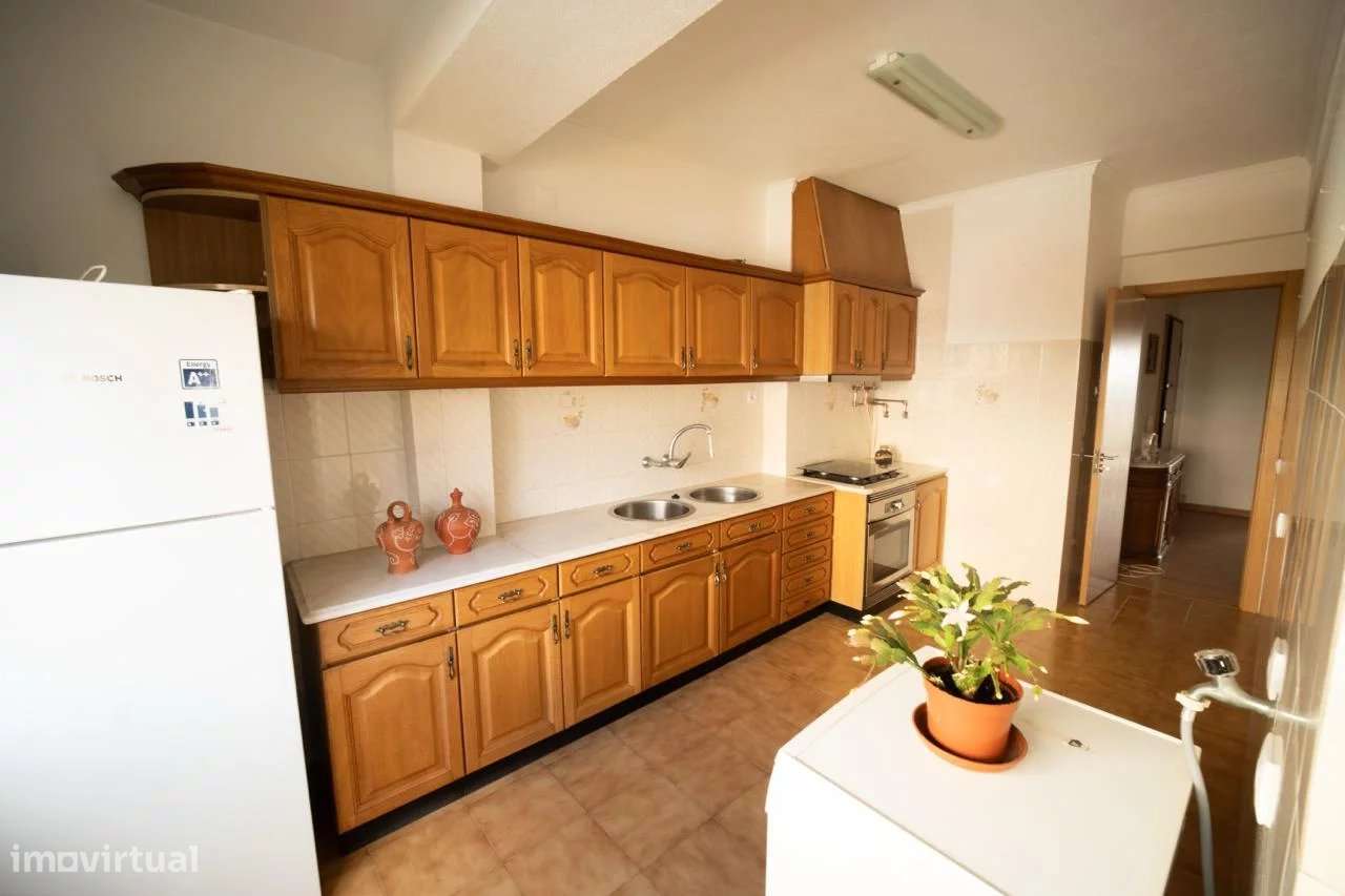 Apartamento Quatro Assoalhadas Em Póvoa de Santa Iria - Grande imagem: 4/21