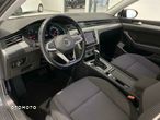 Volkswagen Passat 2.0 TDI EVO Business DSG - 9