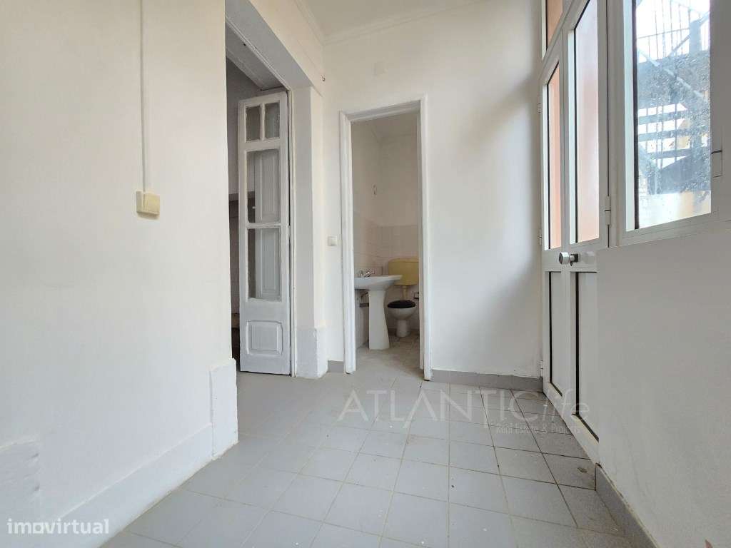 Apartamento T2 + 1 em Arroios - Excelente Oportunidade!-9