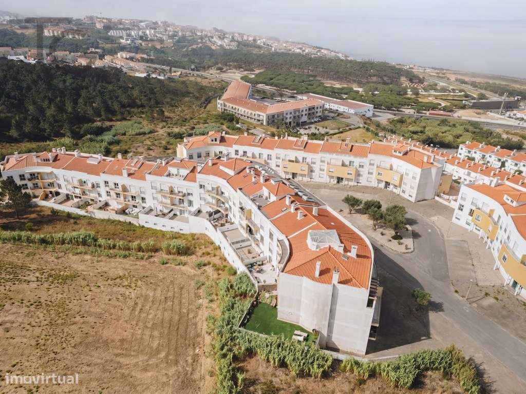 T2 com suíte e garagem a 800m da praia Ericeira-20