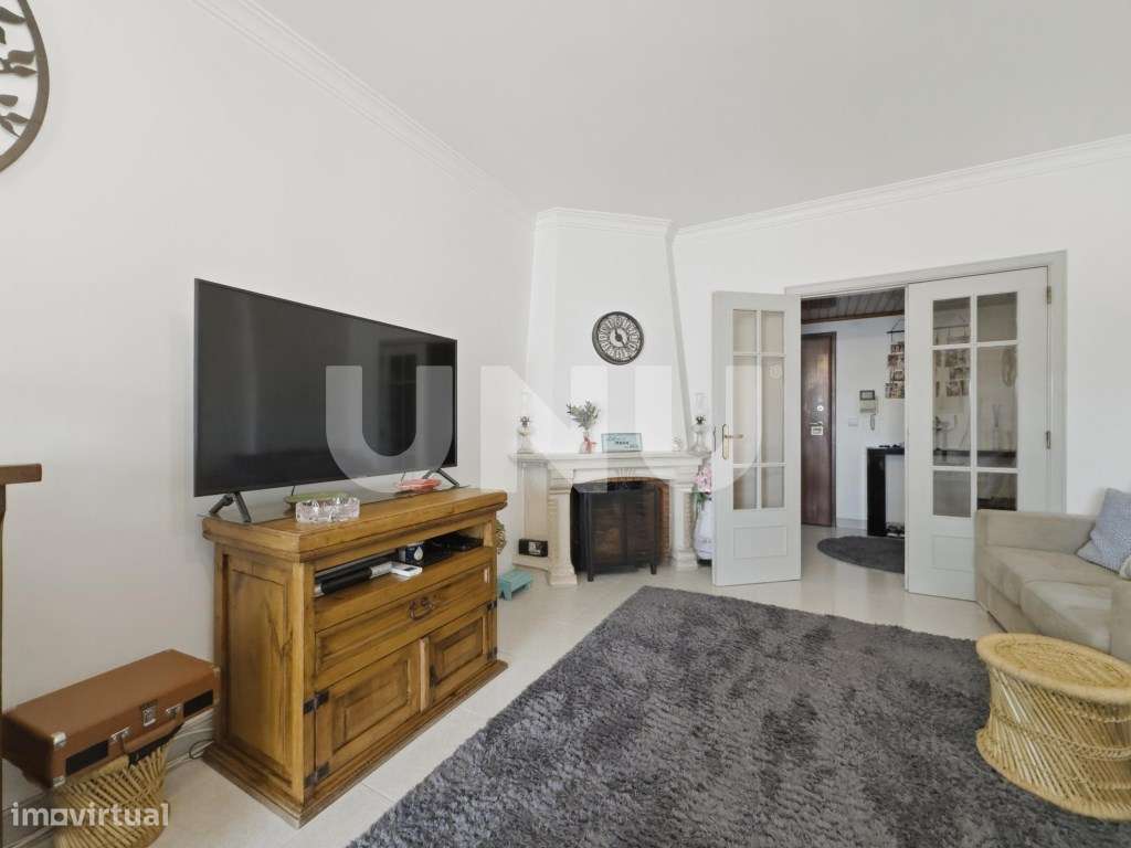 Apartamento T3 no Casal do Sarra, no Carregado!-3
