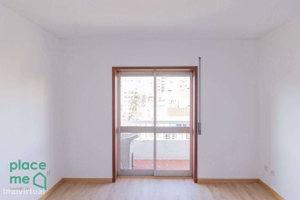 Apartamento T1+1 - Equipado-11