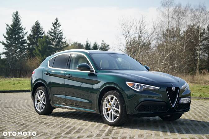 Alfa Romeo Stelvio 2.0 Turbo 16V AT8-Q4 Lusso Ti - 13