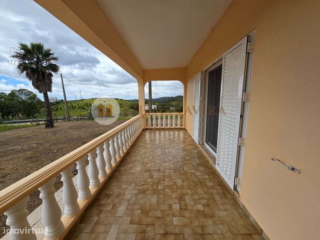 Moradia T3 com Vista Mar, Terreno Amplo e Entrada Independente - Grande imagem: 4/41