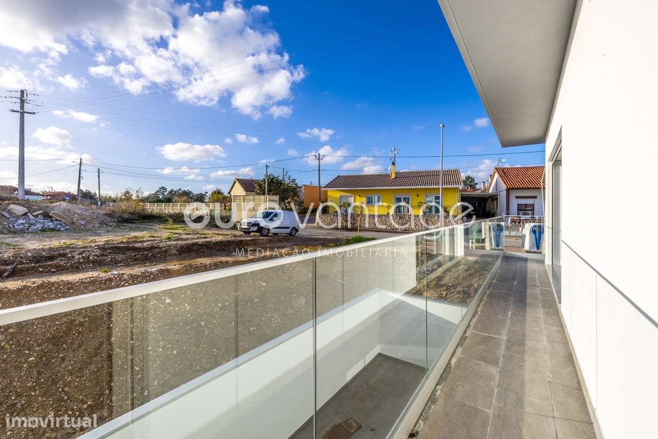 Apartamento T3 Novo em Barosa, Leiria – Qualidade e Conforto-17