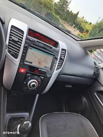 Kia Venga 1.4 CRDi 90 Vision - 8