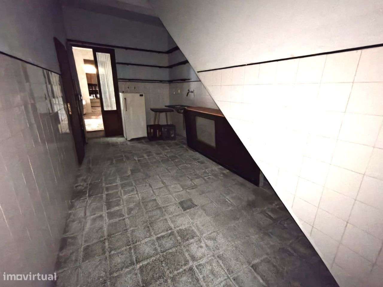 Moradia duplex em Valado dos Frades – excelente para investimento-35