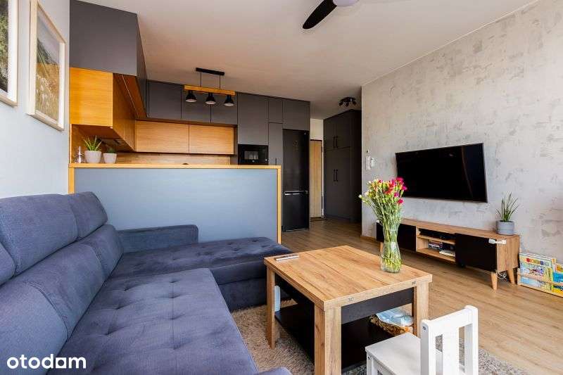 Trzy pokoje, 2 miejsca postojowe, taras, komórka l-8