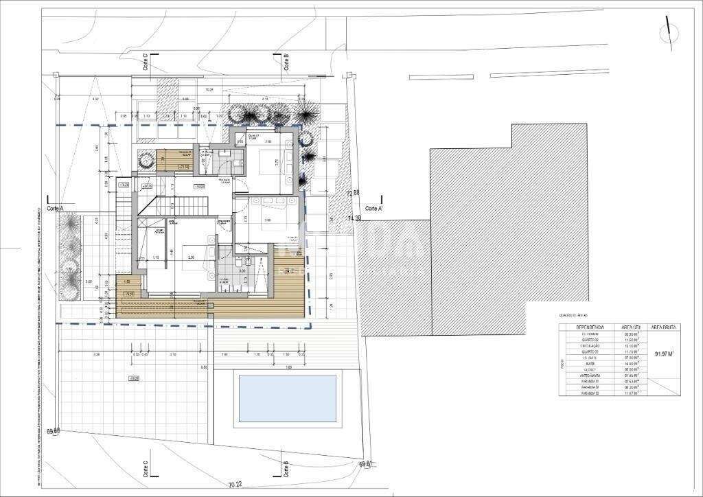 Moradia isolada de design contemporâneo nos Casais Mestre Mendo-56