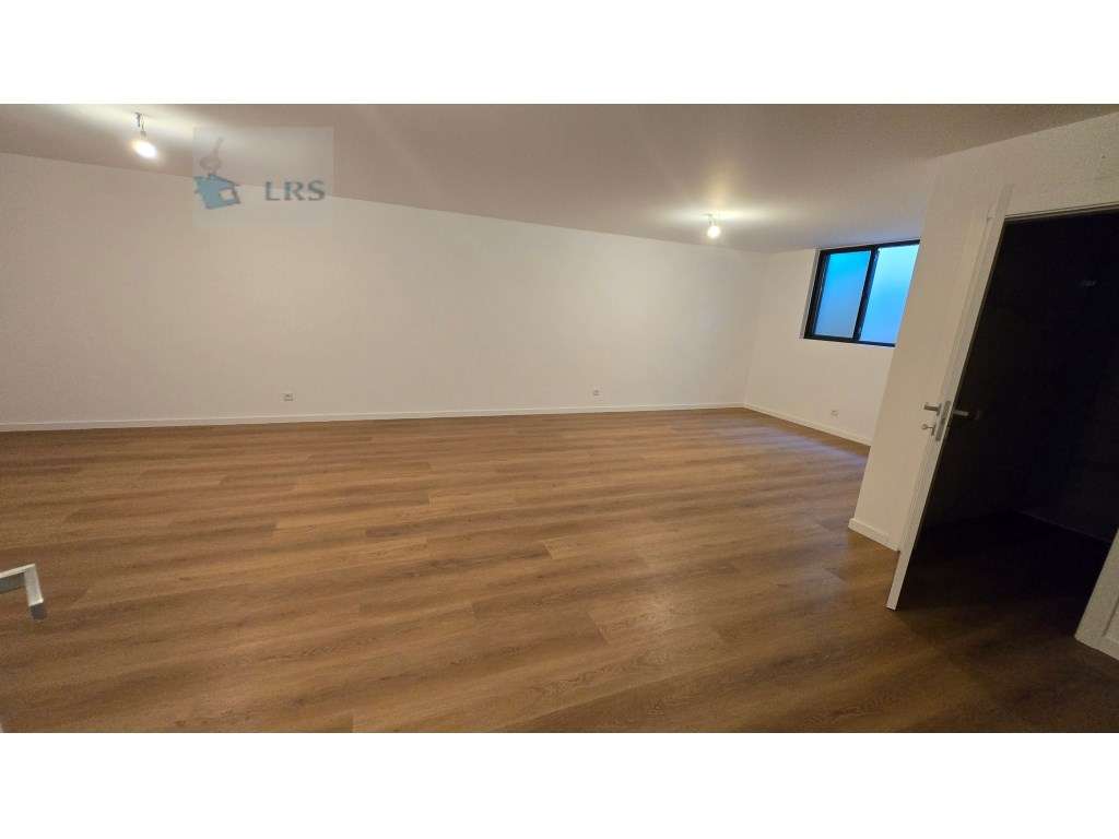 Murches, lindos acabamentos, moradia isolada com 3 suites e 1 quatr...-45