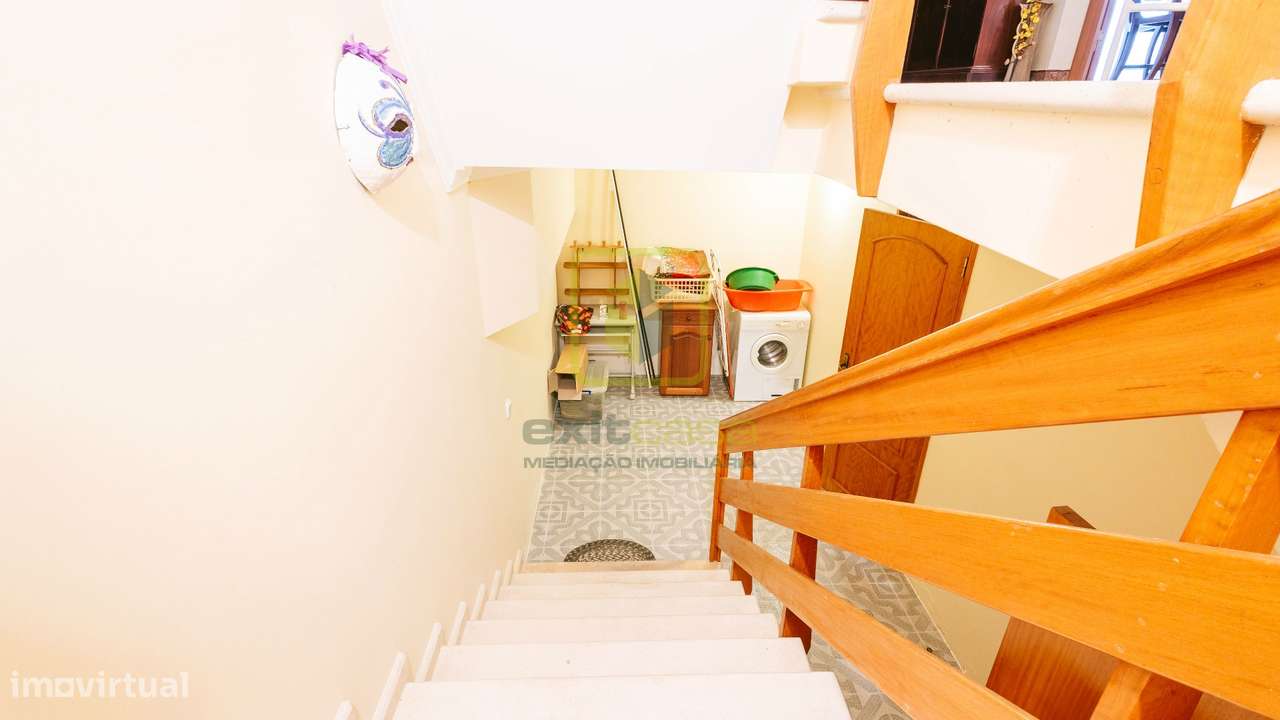 Moradia T3 Geminada-31