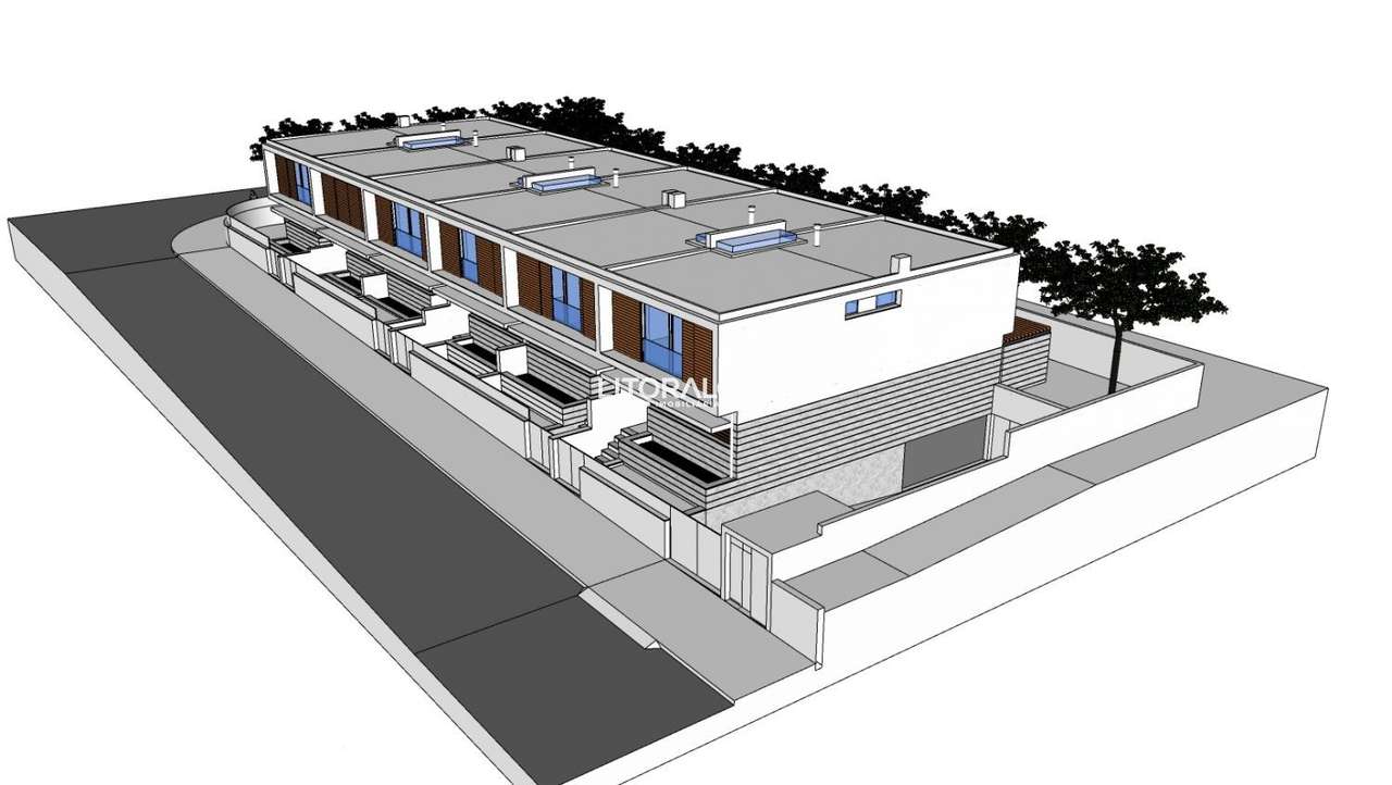 Terreno com Projeto Aprovado - 6 Moradias - Grande imagem: 2/10