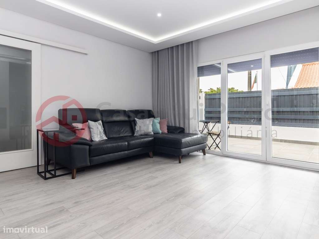 Moradia T3+2 Remodelada com garagem 740 m² de Terreno em St Antonio...-15