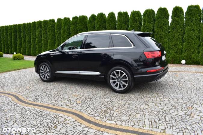 Audi Q7 3.0 TDI ultra Quattro Tiptronic - 3