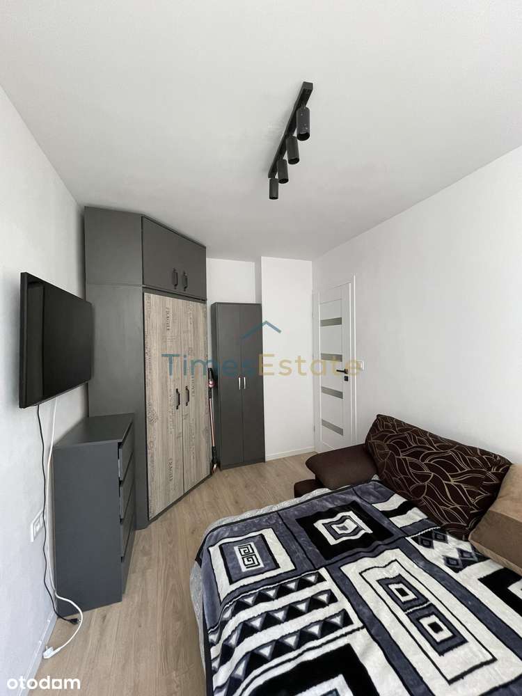 Funkcjonalne i umeblowane 3 pokoje przy metrze-6