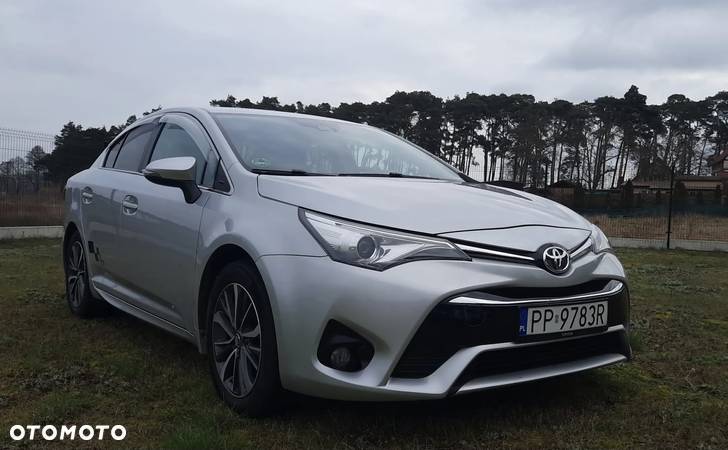 Toyota Avensis Touring Sports 1.8 Edition-S - 16