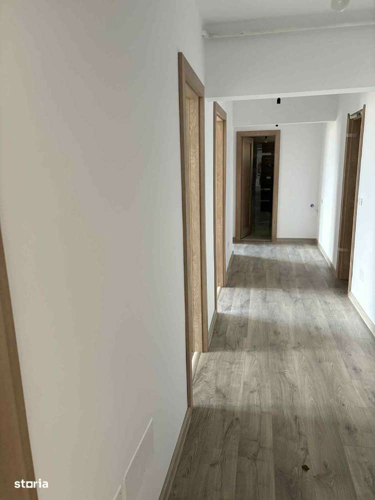 Apartament de 3 camere zona Calea Bucuresti(Liceul de Informatica),-10