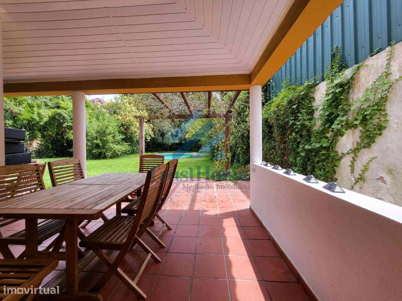 MoradiaV5 com jardim, piscina e ginásio no centro de Coruche-46