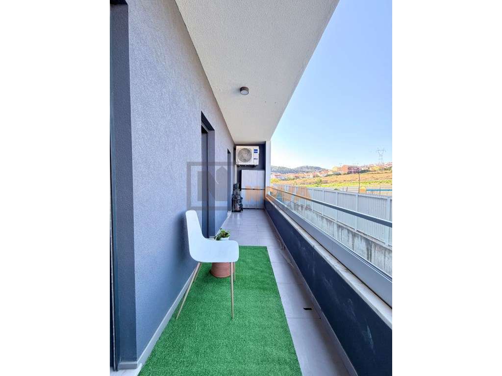 Apartamento T3 Moderno em Famões | 155 m² | Excelente Exposição Sol...-8