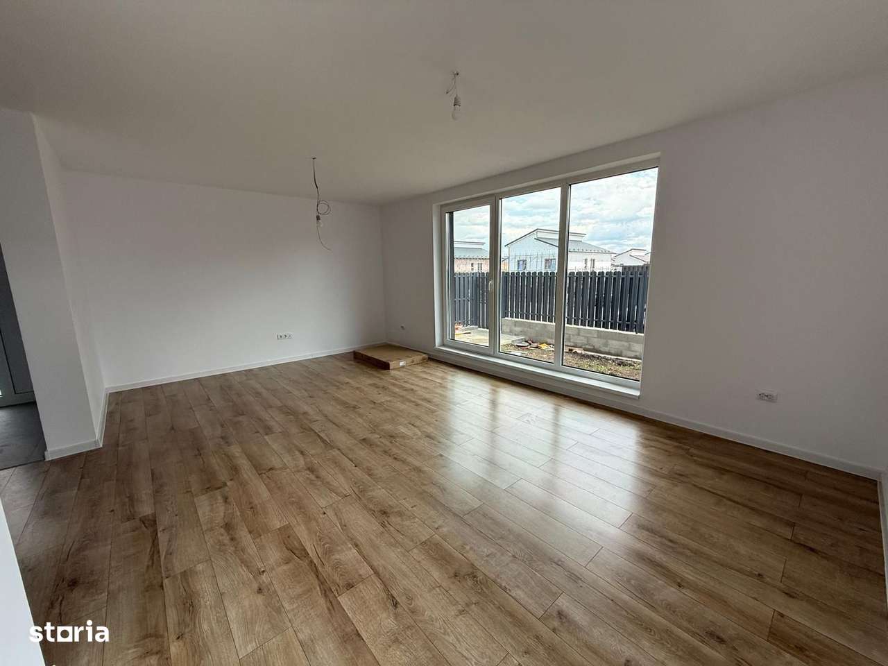 Casa/Vilă P+1 cu 4 camere de vânzare - Sânpetru-7