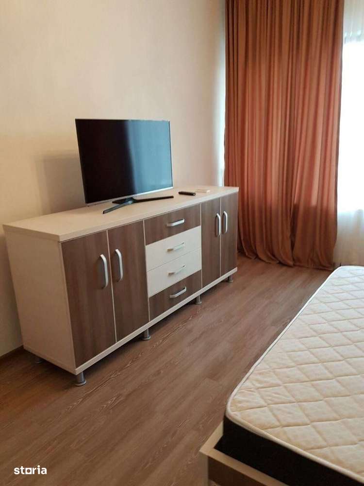 Vila lux de 5 camere cu parcare subterana în zona Bragadiru - Ghencea - Imagine principală: 4/20