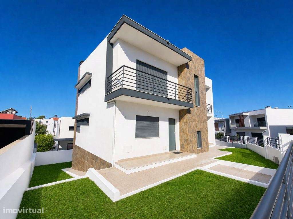 Moradia T5 Moderna no Feijó com 296 m² e Garagem de 100 m²  Confort...-2