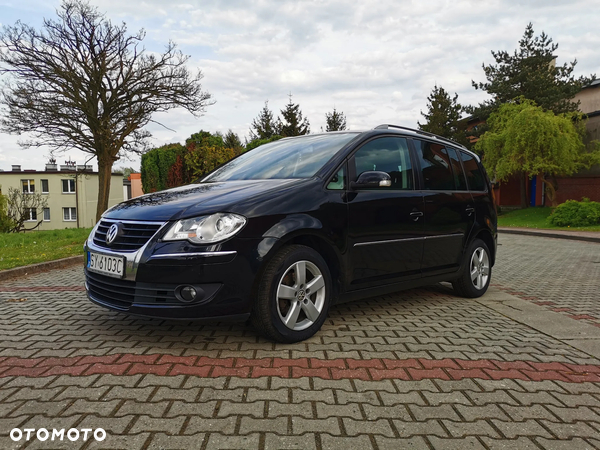 Volkswagen Touran 2.0 TDI Highline - 1