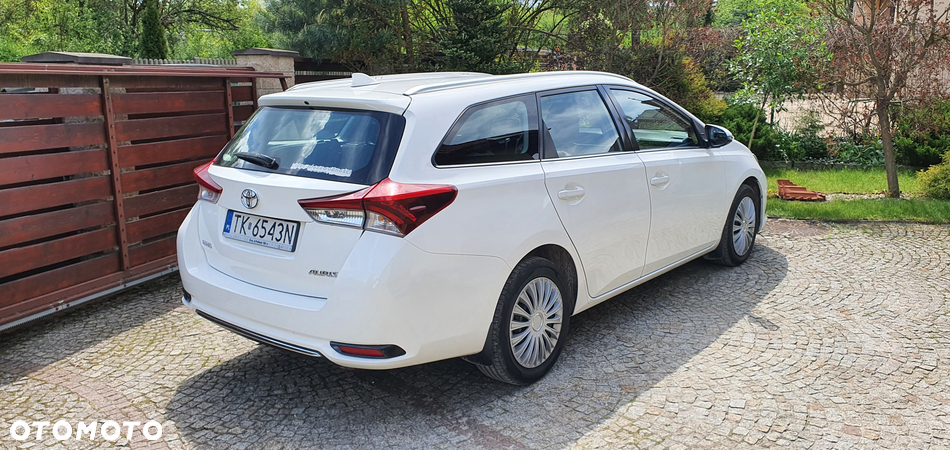 Toyota Auris 1.33 VVT-i Comfort - 4