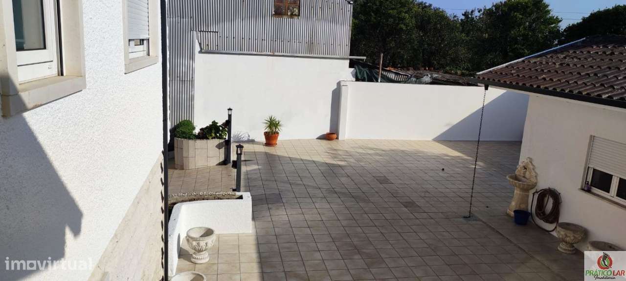 Moradia T3 com anexos e garagem em Nariz - Grande imagem: 4/38