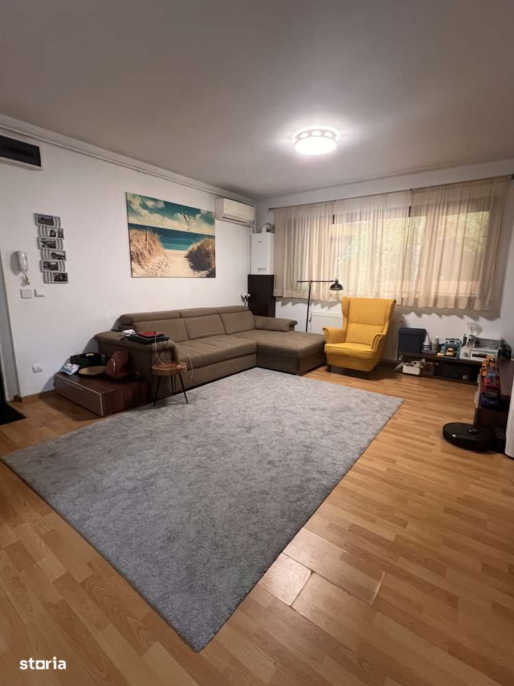Vanzare apartament 3 camere, curte proprie Colentina-Dna Ghica