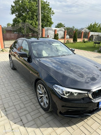 BMW Seria 5 520d xDrive Touring Aut. Sport Line - 4