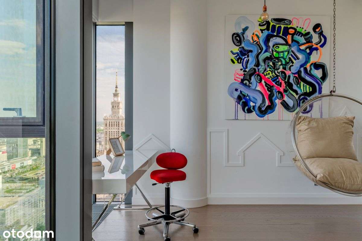 Cosmopolitan,38piętro,2 miejsca parkingowe,komórka-17