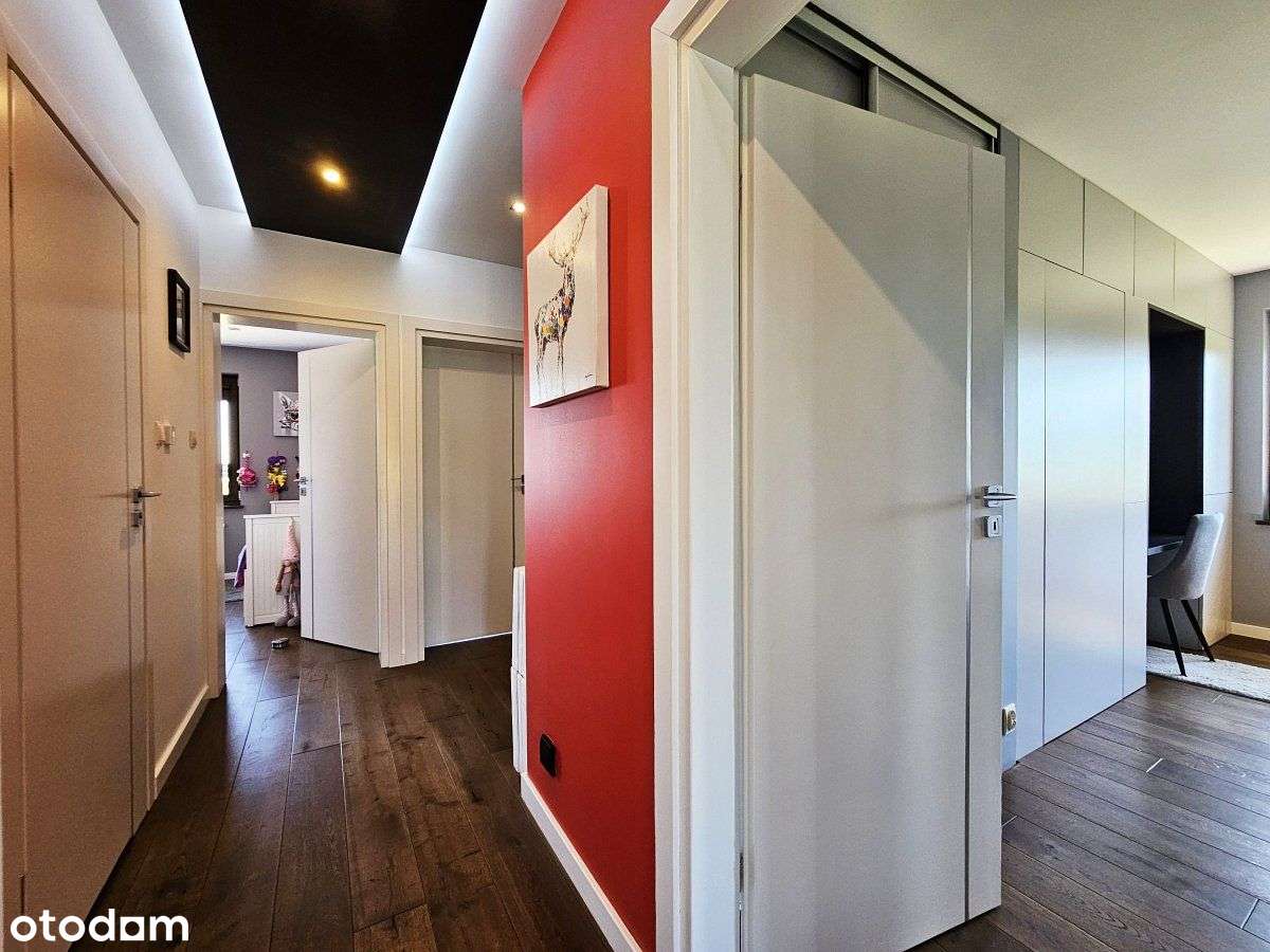 Piękny dom wolnostojący, na dużej działce-17