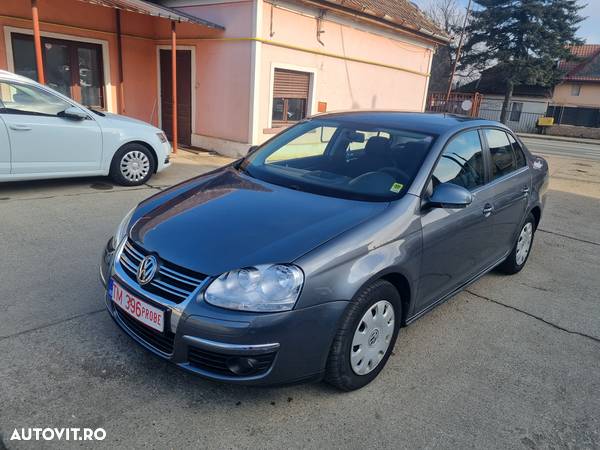 Volkswagen Jetta 1.9 TDI DPF Comfortline BlueMotion - 1