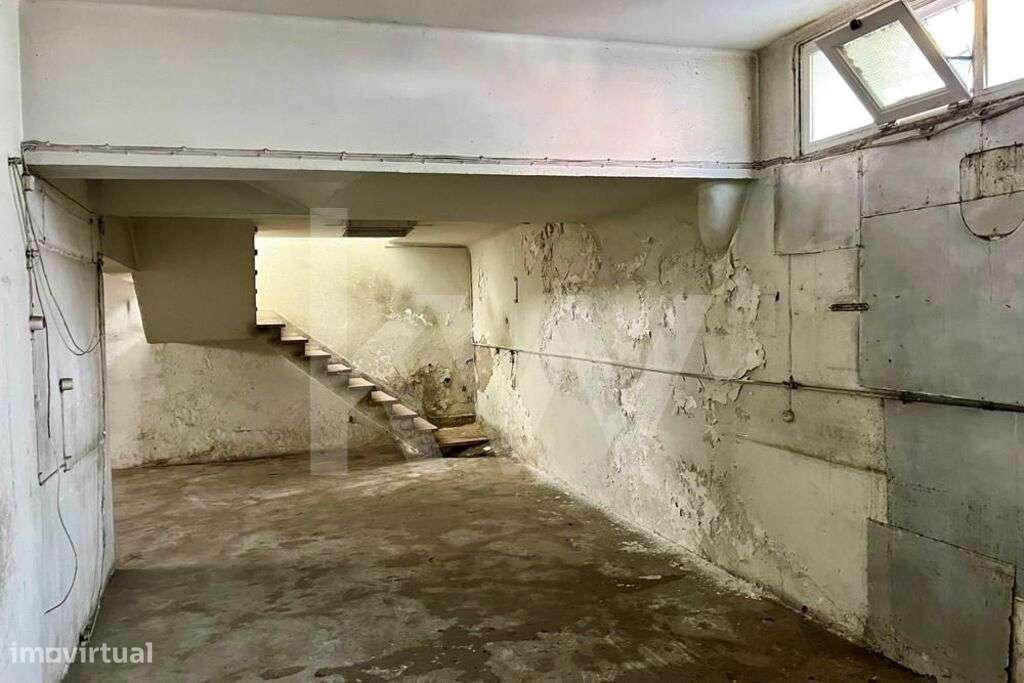 Loja para arrendar na Estrela! - Grande imagem: 4/18